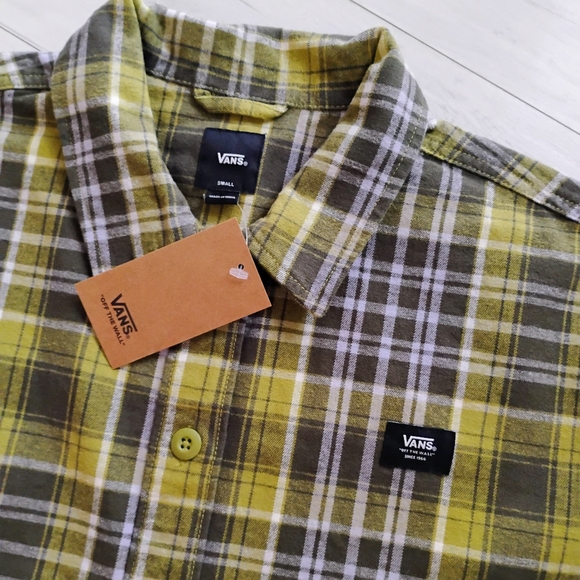 VANS NEW Roadside Flannel Shacket - Picture 3 of 12